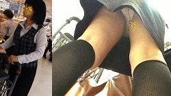 FC2-1194545 - 買い物中OLの(生）パンチラ　12 - JAV目錄大全javmenu.com