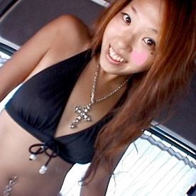 FC2-1482278 - 【生ドル・未修正】海ナンパ・途中でゴムはずし勝手に生挿入半中出し2人組に4発射!!水着のくっきり日焼けあとがエロい。未公開含むノーカット映像!! - JAV目錄大全javmenu.com