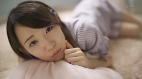 FC2-1581260 最新作！！[モザイク破壊]HD高画質 病みつきになるはにかみ笑顔＆ハニーボイス！超スリム美脚女子大生 琴石YUMERU 初めてのナカイキ＆初潮吹きAVdebut！！