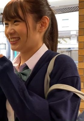 FC2-2404788 ※削除注意【非合法】お嬢様女子校2年生 親御さんには内緒でハメ撮り＋顔出し　※即削除 ※児◯ポルノ