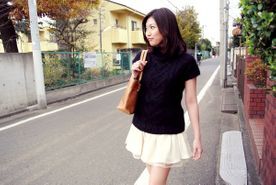 FC2-2693286 32歳の人妻　電車内でのアノ出来事が忘れられずマゾ開花