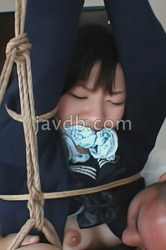 TSSR-6417 抵抗虚しく無理やりチ○ポを咥えさせられ、口に出されてしまう…