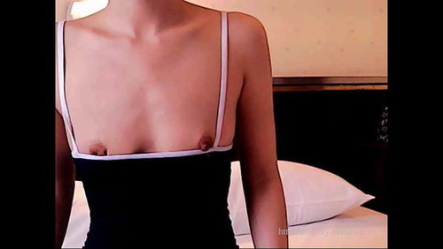 FC2-1045011 - 『ドローン』で女性を撮る【スクール水着コスプレ】FREE JAV BT