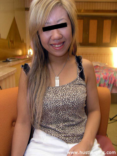 FC2-110333 のり 18才ギャルに生入れ ハメると素直！＠はめ撮り