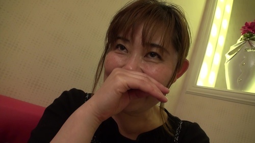 FC2-1220380 ★電マでハネるアラフィフ熟女は早めの挿入がお好き！！