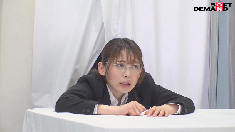 SOD女子社員人事部2年目与田ひかげが悶絶ガマン業務に挑戦！未来の後輩が見守る中で責められ会社説明会！