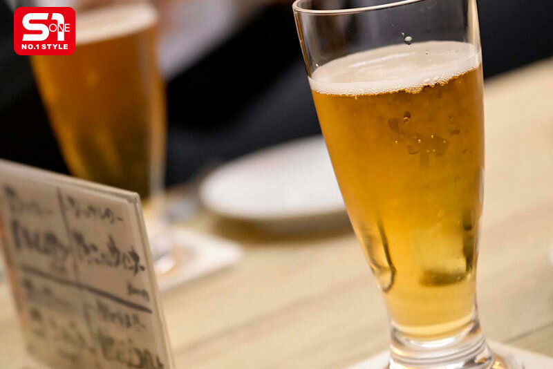 酔うと100％記憶失くす職場の後輩を毎日飲みに誘い、オナホ扱いブチ込み放題！でも翌日はケロッと平気な可愛い女ww 及川美桜 （BOD）