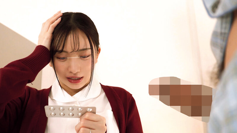 睡眠導入剤の代わりにED治療薬をボクに渡したドジっ子ナース！！医療ミスの責任を負って、手コキやフェラで謝罪ヌキするも勃起がとまらない…最後の手段で挿入すると、ご無沙汰だったナースが発情して自ら中出し懇願！！