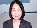 熟妻ドラマ 夫が外出中に親戚のおじさんが訪ねて来て… 生保レディの熟れた女は訪問先でエロおやじに… 9