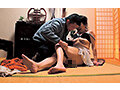 五十路限定！寝取られ妻隠し撮りダマ投稿 SEXレスな妻が若い勃起ペ●スを咥えてヤラれてしまう！？6家族2枚組 11