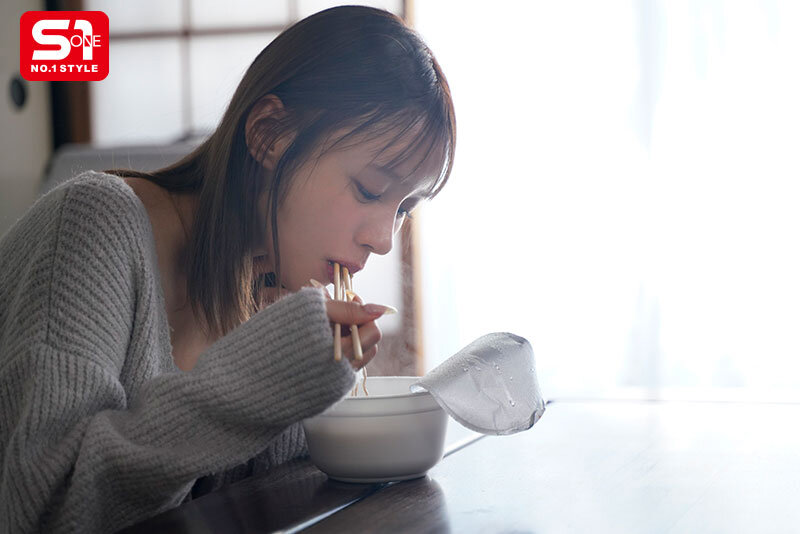 【FANZA限定】年末年始、古い学生寮で女学生とおじさん管理人が2人きり…禁断シチュに欲情した中年ち●ぽと寂しさ埋めたい若い少女おま●こは相性良すぎて合体し続けた。 兒玉七海 生写真3枚セット