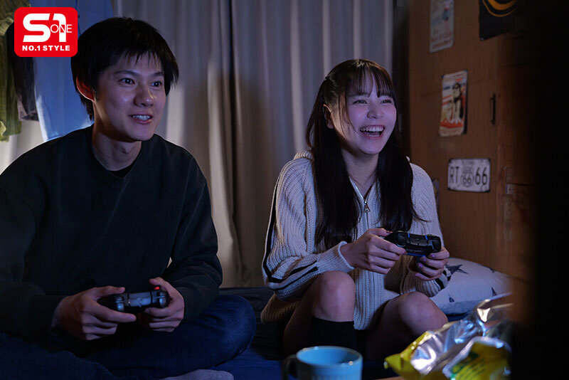 予定合えば ゲームして、ご飯食べて、 流れでヤッたりもする エッチもできる 女ともだち 田野憂 （BOD）