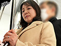 電車でさわられた六十路母 志田小夏 3