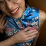 crazyasia02101 【クレアジ：02101】まるくて大きいメガネが物凄く似合っている才色兼備系の中国美女が男心をくすぐり尽くすチャイナドレス姿で満足度１２０％のモーレツファックを繰り広げる！！