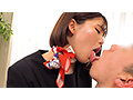 フライト帰りのキャビンアテンダントさんが童貞君と初めての公開ディープキスに挑戦！？艶やかな口唇のCAさんが舌を激しく絡み合わせる濃厚口SEXに思わずオマ○コ本気濡れ！そのまま一生忘れらない極上の筆おろしSEX！！ パンティと生写真付き 14