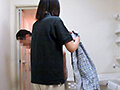 ヘルパーのおばさんに勃起チ○ポ見せて射精介助を頼むと、どんな結末が…！？4時間 18