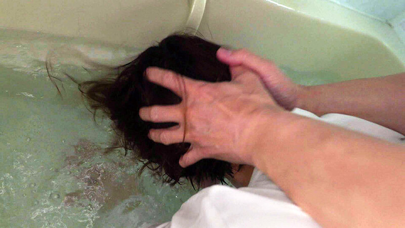 今からこの一家全員レ●プします 荒●区日●里