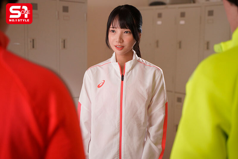 【FANZA限定】怪我で夢破れた陸上女子エースが選んだ男子選手への貢献… 顔面シャワー性処理係 「私、走っていた頃より…精子を浴びてる今の方が幸せです！」 榊原萌 生写真3枚セット