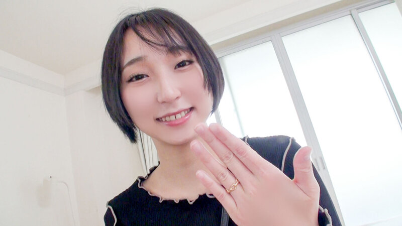 SNSでナンパした人妻が、旦那以外の身体に興奮してドエロい本性さらけ出しちゃいました！ 糸井瑠花
